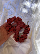 Load image into Gallery viewer, Madder Silk Scrunchie
