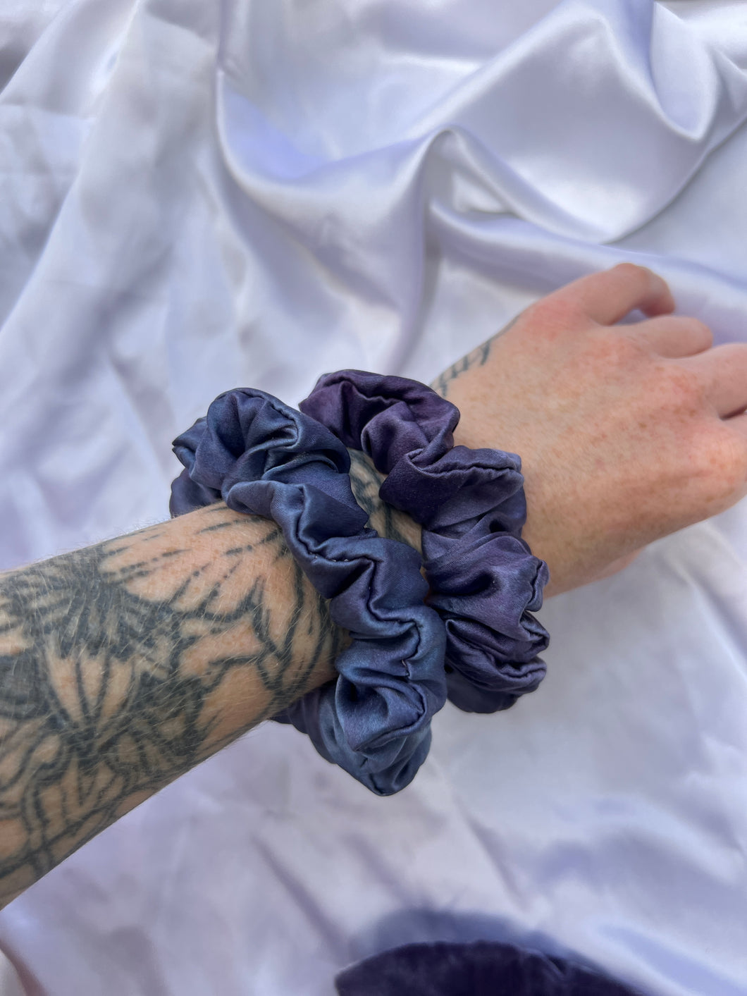 Luna Silk Scrunchie